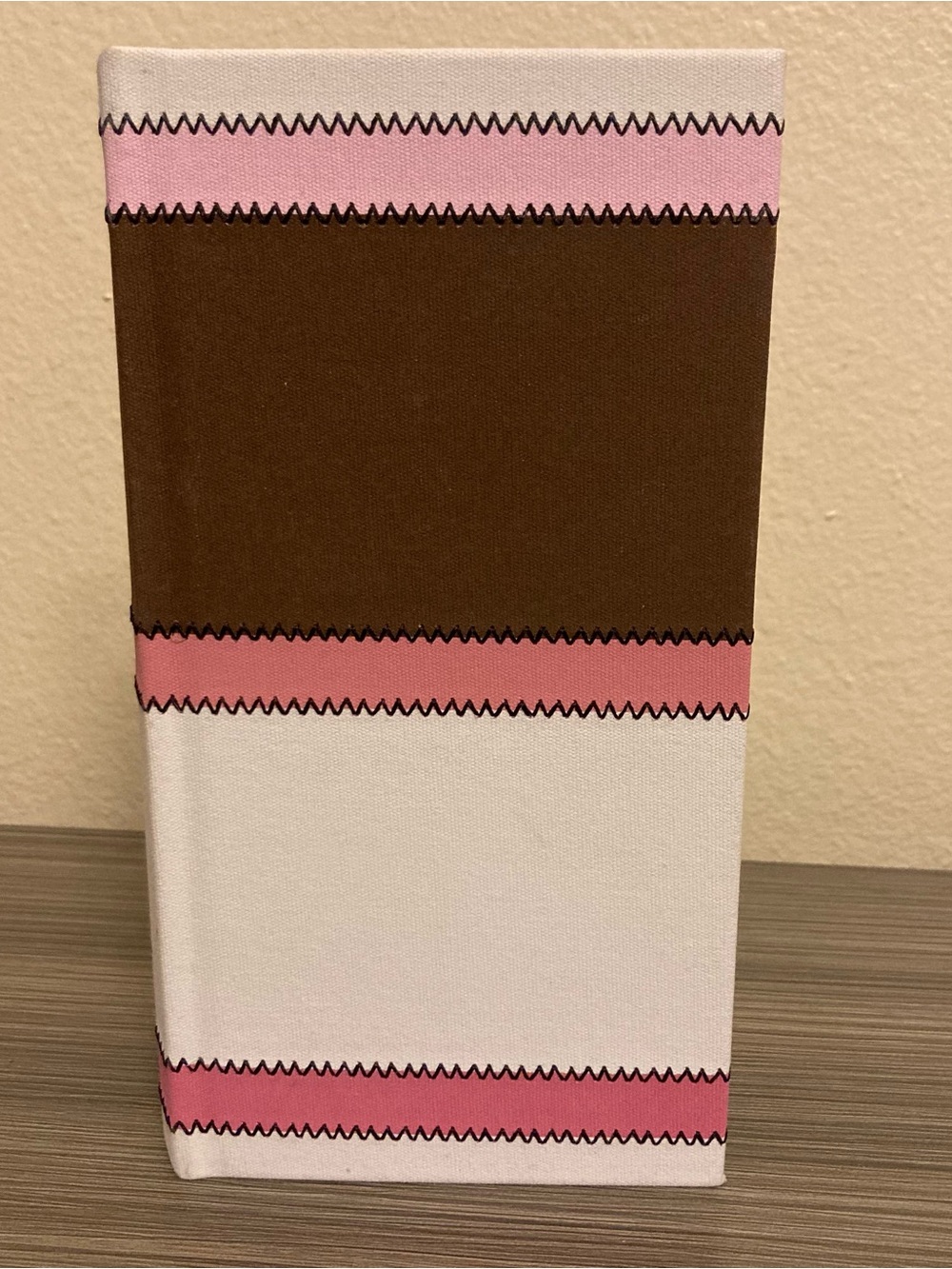 Hallmark Address Book - Picture 3 of 6